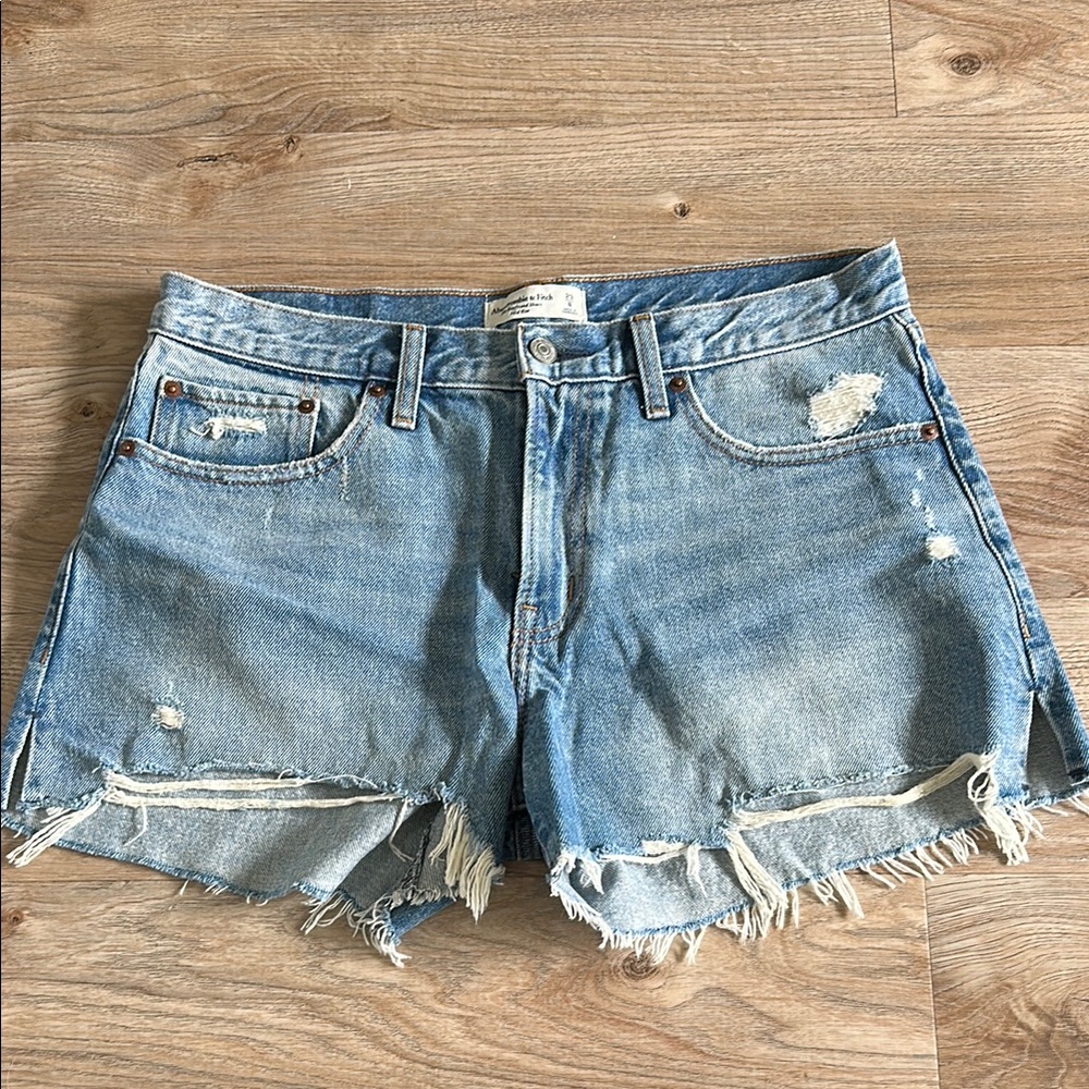 A&F Distressed 3” Mid Rise Boyfriend Denim Shorts
